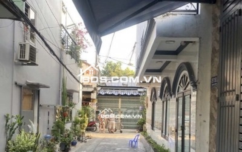 Bán nhà cấp 4 gác suốt chính chủ - hẻm 35 Ao Đôi - hẻm ô tô